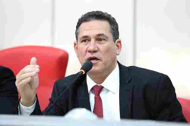 Ex-presidente da Assembleia Legislativa Maurão de Carvalho é preso na capital