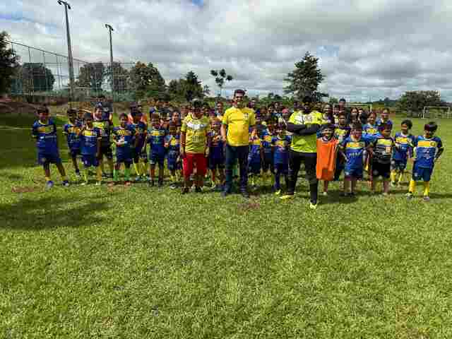 Vereador Adalto de Bandeirantes visita projeto Primeiro Toque e promete apoio para melhorias
