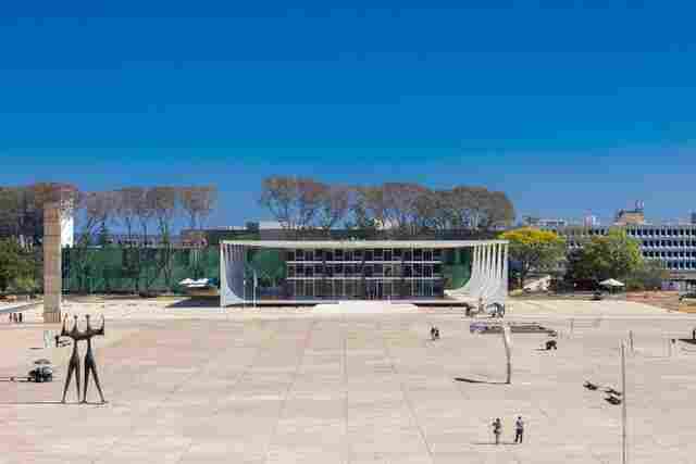 STF vai decidir se presos podem publicar livros enquanto cumprem pena
