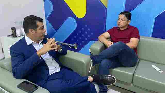 Vereador Adalto de Bandeirantes visita Secretário de Esportes e apresenta Projeto "Primeiro Toque"