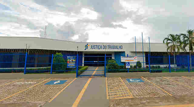 Justiça do Trabalho mantém auto de infração contra empresa por descumprimento de cota de PCDs