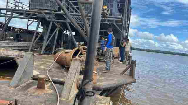 Operação resgata 25 pessoas em condições de trabalho análogo à escravidão no rio Madeira
