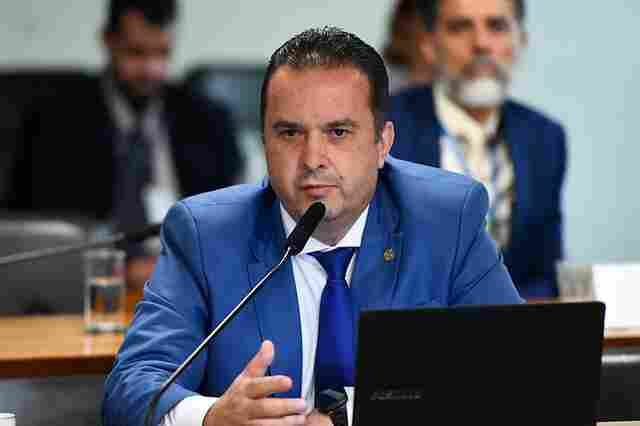 Deputado Luís do Hospital defende maior diálogo sobre concessão da BR-364 durante audiência no Senado