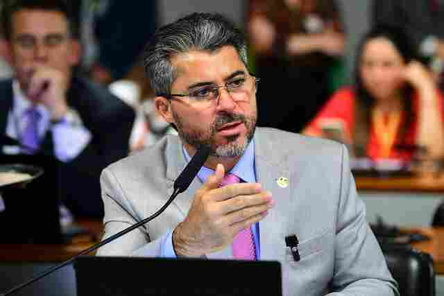 Abril Vermelho: Marcos Rogério pede esclarecimentos sobre proteção aos produtores