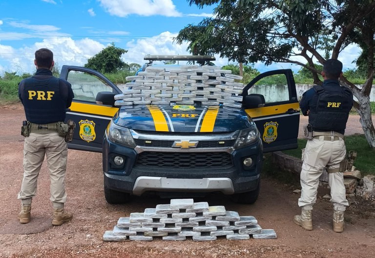PRF em Rondônia apreende 87 kg de maconha em Guajará-Mirim