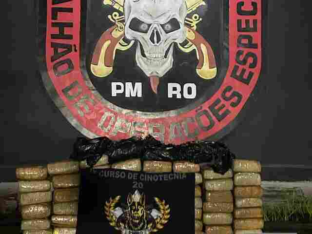 BOPE apreende 64 pacotes de drogas escondidos em caminhonete durante operação em Porto Velho