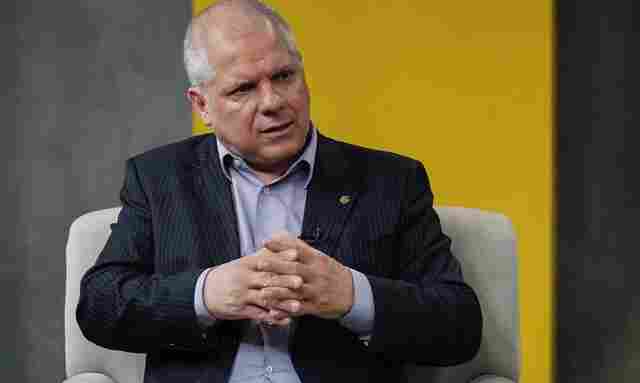 Justiça determina afastamento do presidente do INSS
