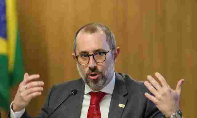 Descontos ilegais de aposentados do INSS serão devolvidos, diz governo
