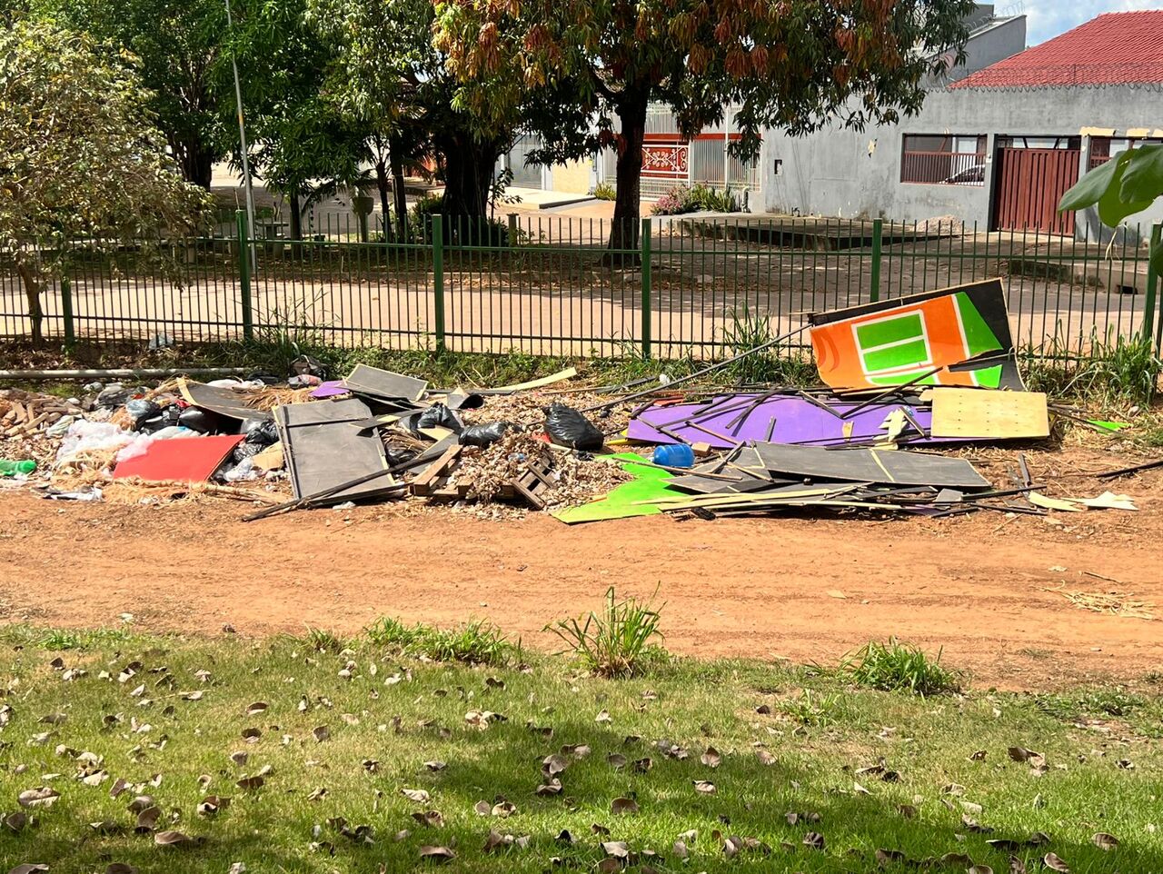 Prefeitura chama outro sindicato e reunião para tratar da MB Limpeza Urbana é esvaziada