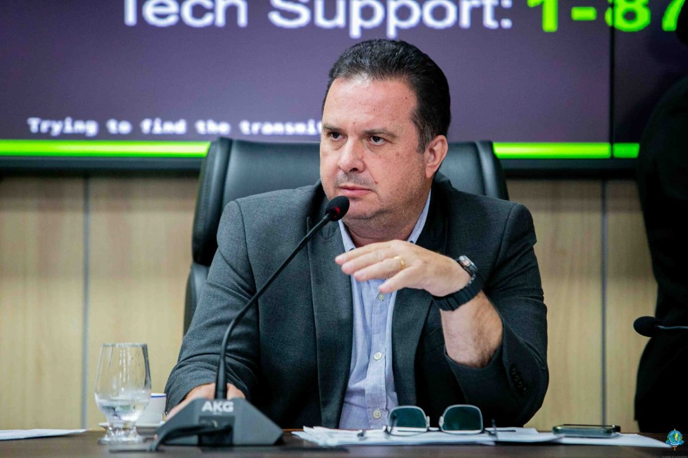 Luís do Hospital agenda reunião com Casa Civil para avançar no PCCR da Saúde