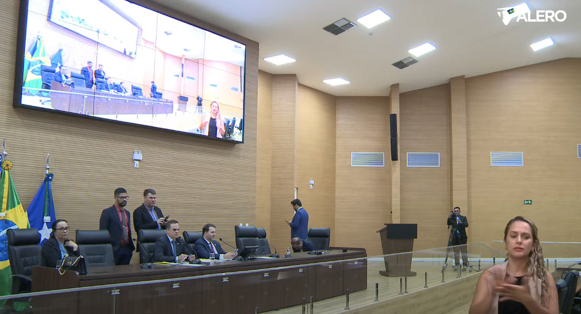 Assembleia promulga emenda que garante ao governador exercer mandato à distância em Rondônia