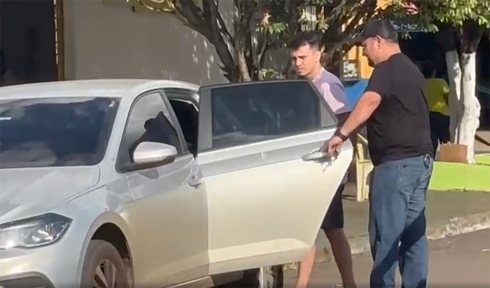 Procurado por matar jovem a tiros se entrega à polícia em Porto Velho