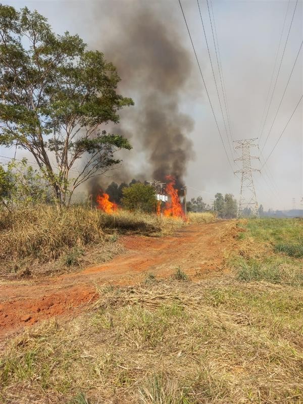 Queimadas podem provocar interrupção no fornecimento de energia