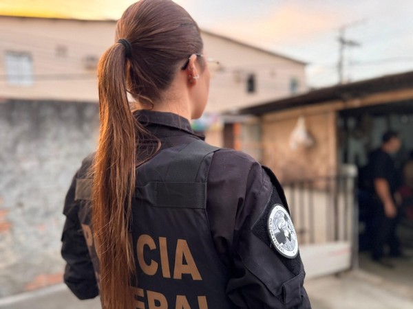 PF cumpre mandado contra homem que adquiriu e compartilhou material de abuso sexual infantojuvenil