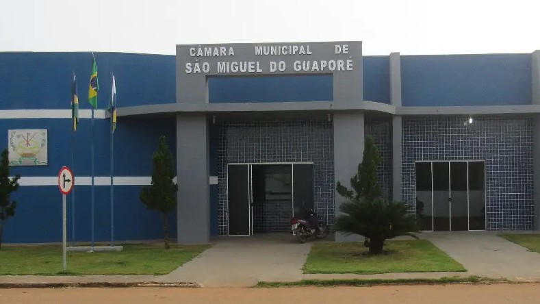 Vereadores não podem receber remuneração para participarem de comissões, diz TCE