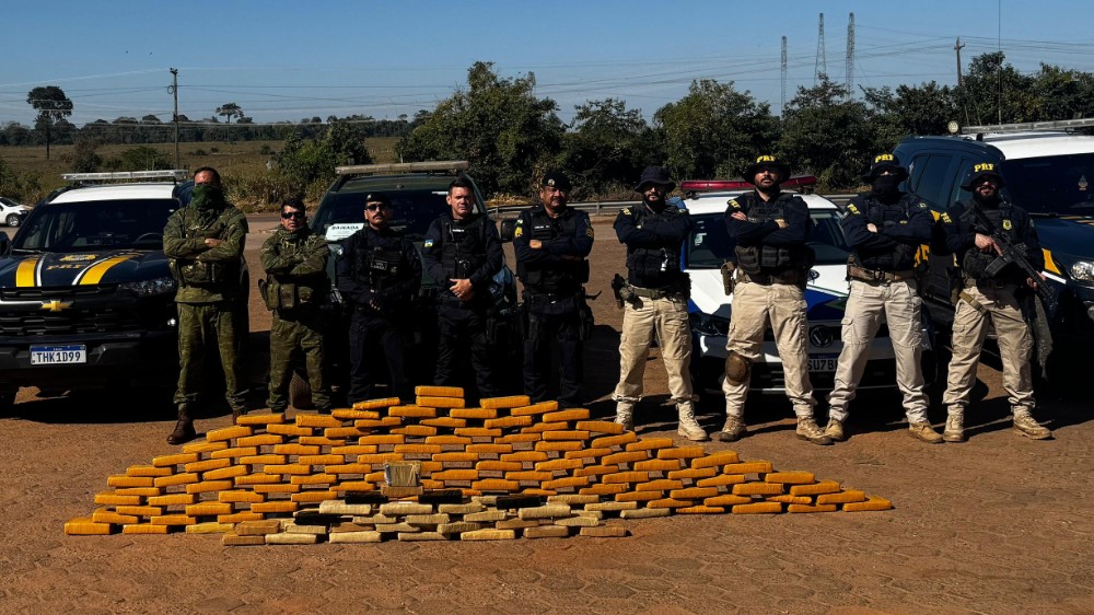 Ação integrada entre PRF e PM apreende drogas e veículos em Porto Velho