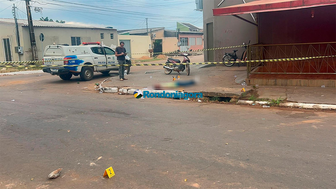 Jovem é executado a tiros ao sair de boate na zona leste da capital