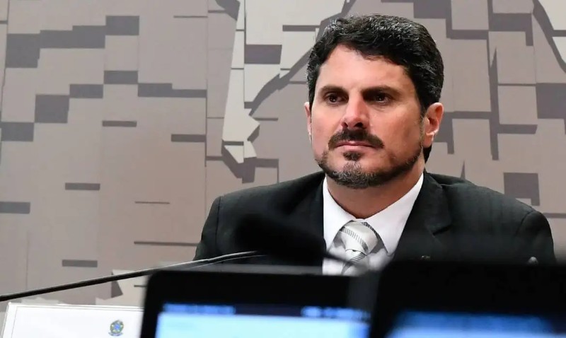 Após descumprir ordens do Supremo, senador Marcos do Val é obrigado a usar tornozeleira eletrônica