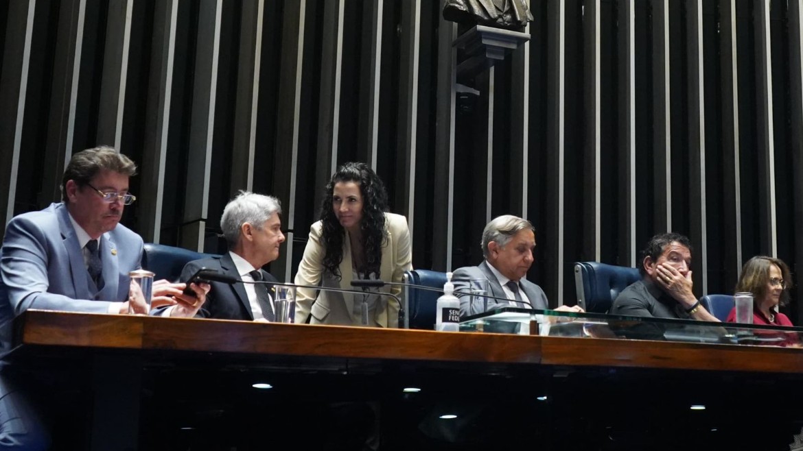 Senadores travam votação no Senado pelo impeachment de Alexandre de Moraes e anistia aos presos do 8 de Janeiro
