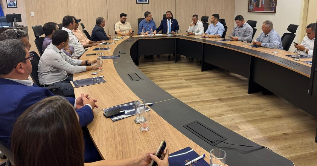 Laerte Gomes participa de reunião com o governador e reforça parceria em prol dos municípios de Rondônia