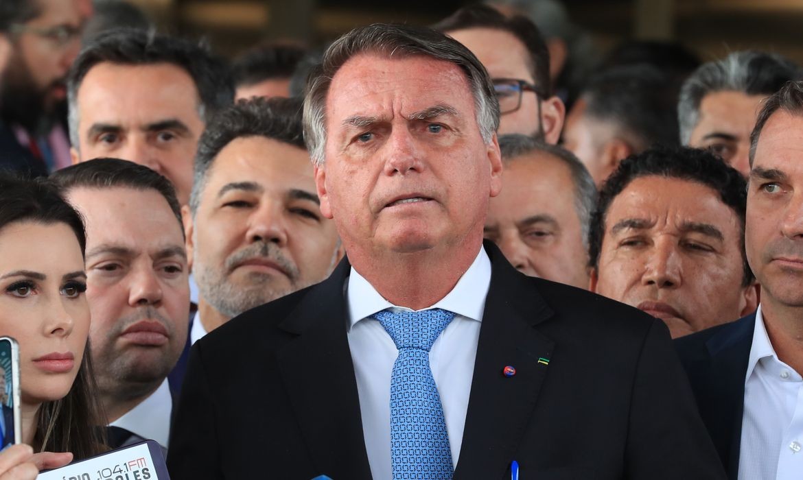 Trama golpista: os detalhes do julgamento de Bolsonaro e mais 7 aliados