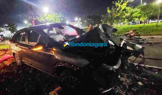 Motorista bêbado derruba poste próximo ao aeroporto e é preso em Porto Velho
