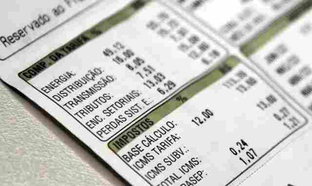 Aneel reduz bandeira para vermelha 1 na conta de luz em outubro