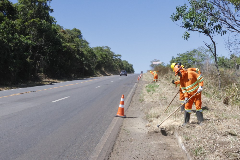 Obras na BR-364 avançam em sete cidades; confira cronograma