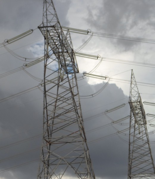 Queda de energia atinge 14 municípios de Rondônia devido a problema em linha da Eletronorte