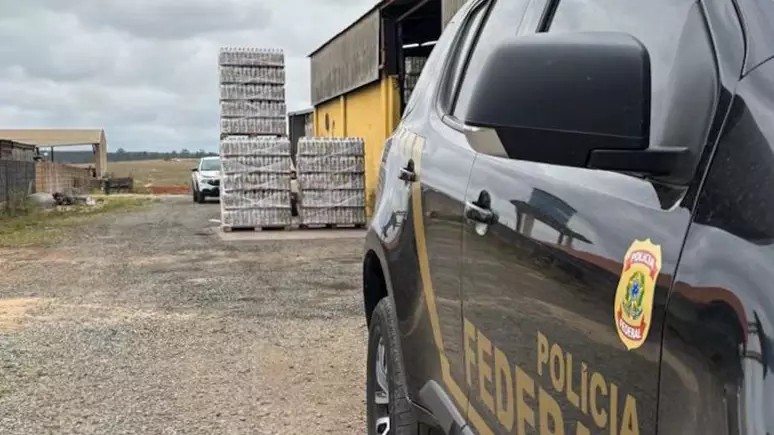 Metanol: PF e Ministério da Agricultura fiscalizam indústrias de bebidas
