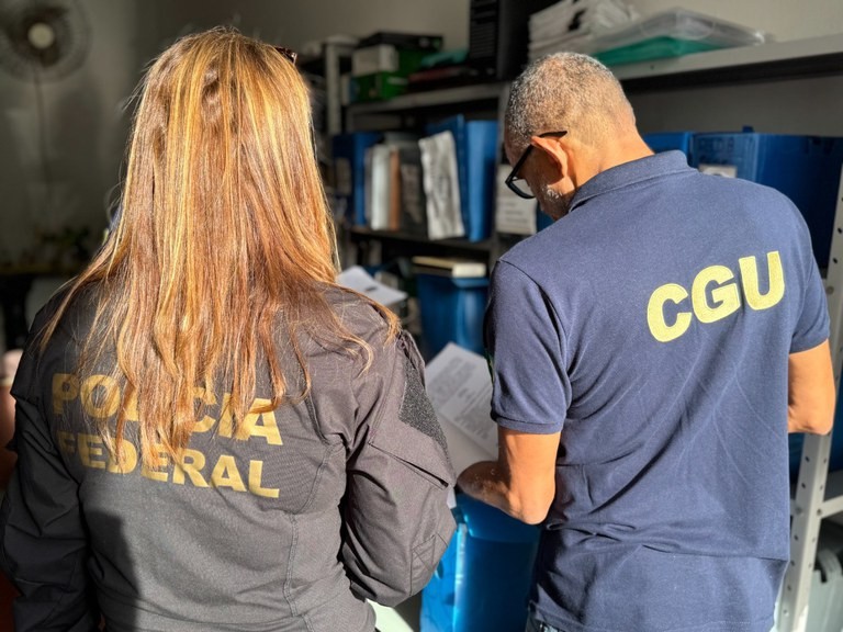 Fraudes no INSS: PF deflagra nova fase de operação em 8 estados