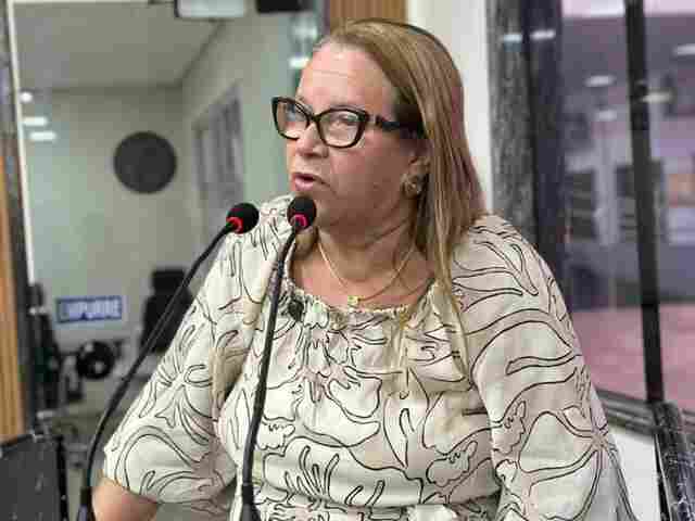 Vereadora Ellis Regina sugere inclusão de gratificação de servidores da saúde no PPA