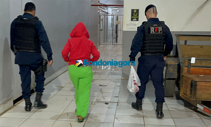 “Vovó do Tráfico” é presa novamente com drogas no bairro Lagoinha, em Porto Velho