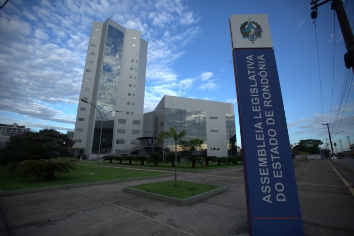 Assembleia acompanha operação da Polícia Civil e anuncia sindicância para apurar condutas de servidores