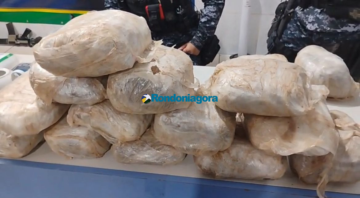 PM encontra mais de 11 kg de maconha enterrados em quintal de casa usada por traficantes