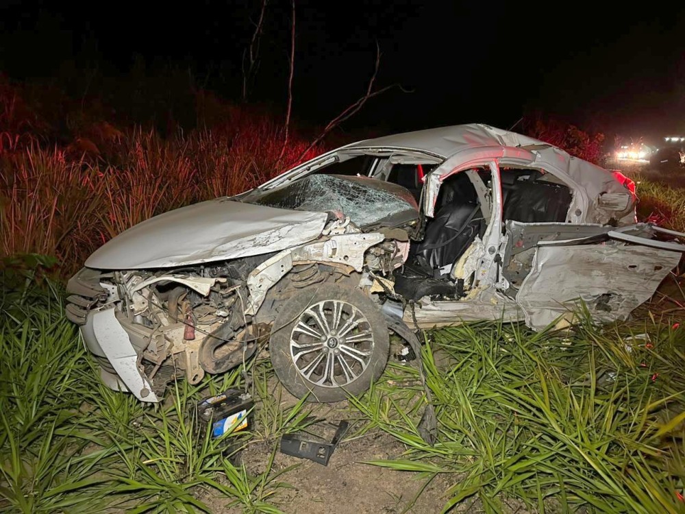 Pecuarista e mais duas pessoas morrem em colisão entre veículos na BR-364, em Jaru