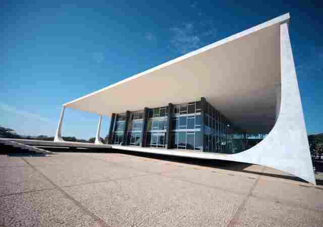 STF já tem maioria para derrubar liminar contra atuação de enfermeiros em aborto legal