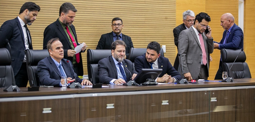 Assembleia garante retirada de pauta de julgamento e tramitação da ação contra lei que protege moradores da Resex Jaci-Paraná