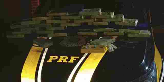 PRF prende traficante com 34 tabletes de cocaína escondidos em carro na BR-364