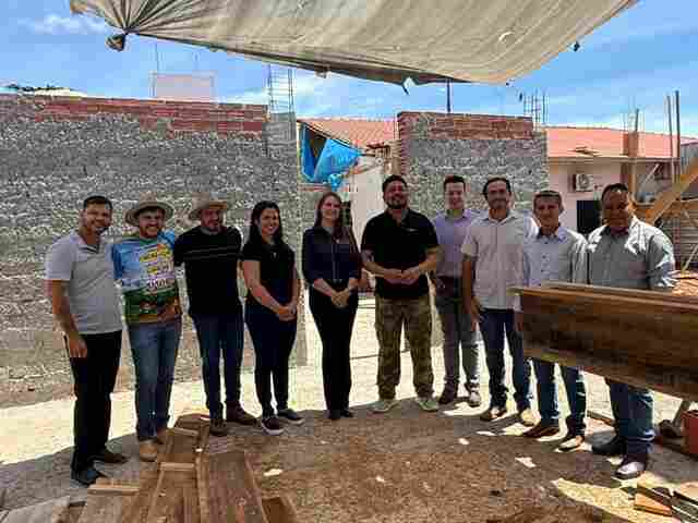 Deputada Gislaine Lebrinha acompanha ampliação do hospital regional de São Francisco do Guaporé