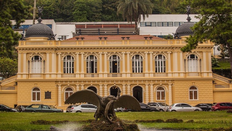Descubra Petrópolis na serra carioca  