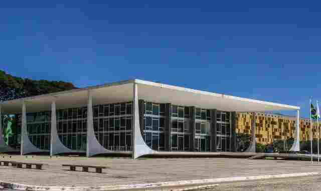 Trama golpista: réu preso não poderá assistir formatura da filha
