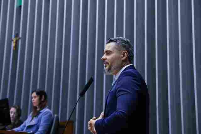 Thiago Flores anuncia entrega de 50 títulos de terra a moradores da Gleba Massaco