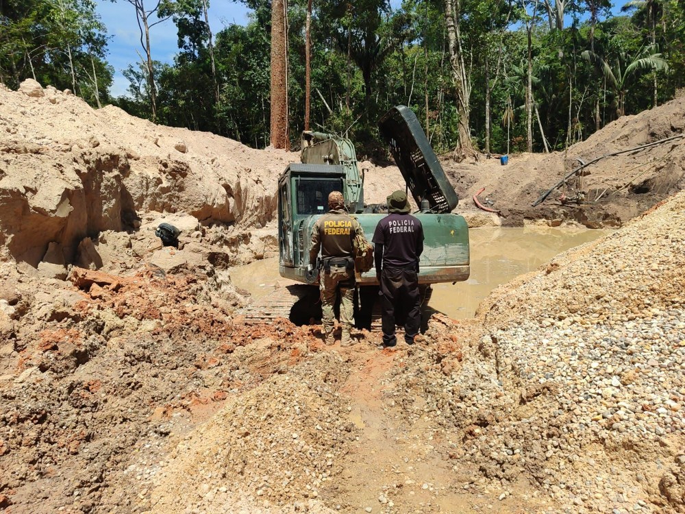 Polícia Federal e Ibama desativam garimpo ilegal em terra indígena de Rondônia