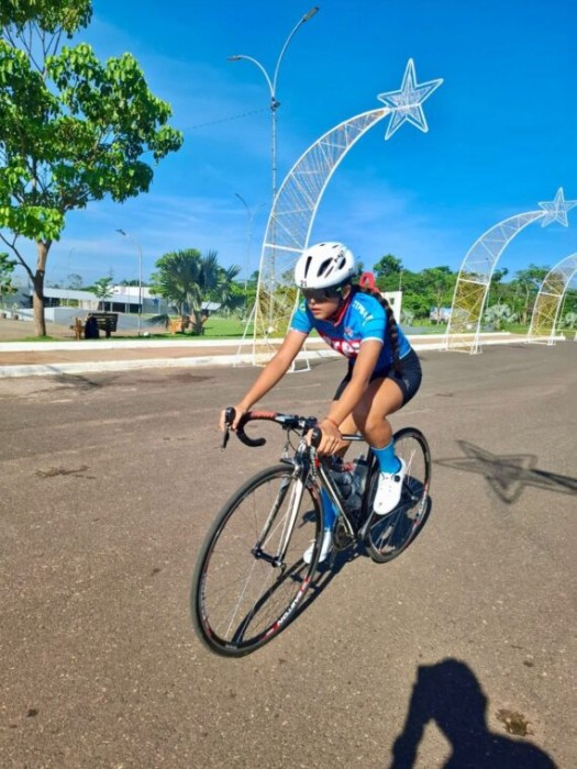 Estudante de Guajará-Mirim, é tricampeã de ciclismo nos Jogos Escolares de Rondônia
