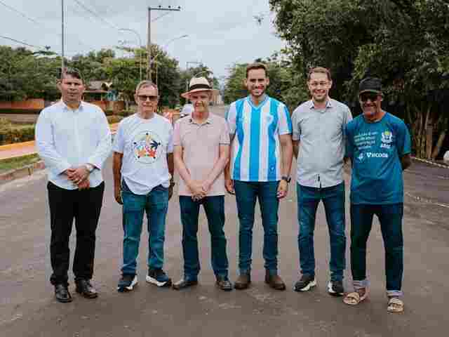 Com recurso do senador Jaime Bagattoli, Ji-Paraná recebe asfaltamento da rua Tenente Antônio João