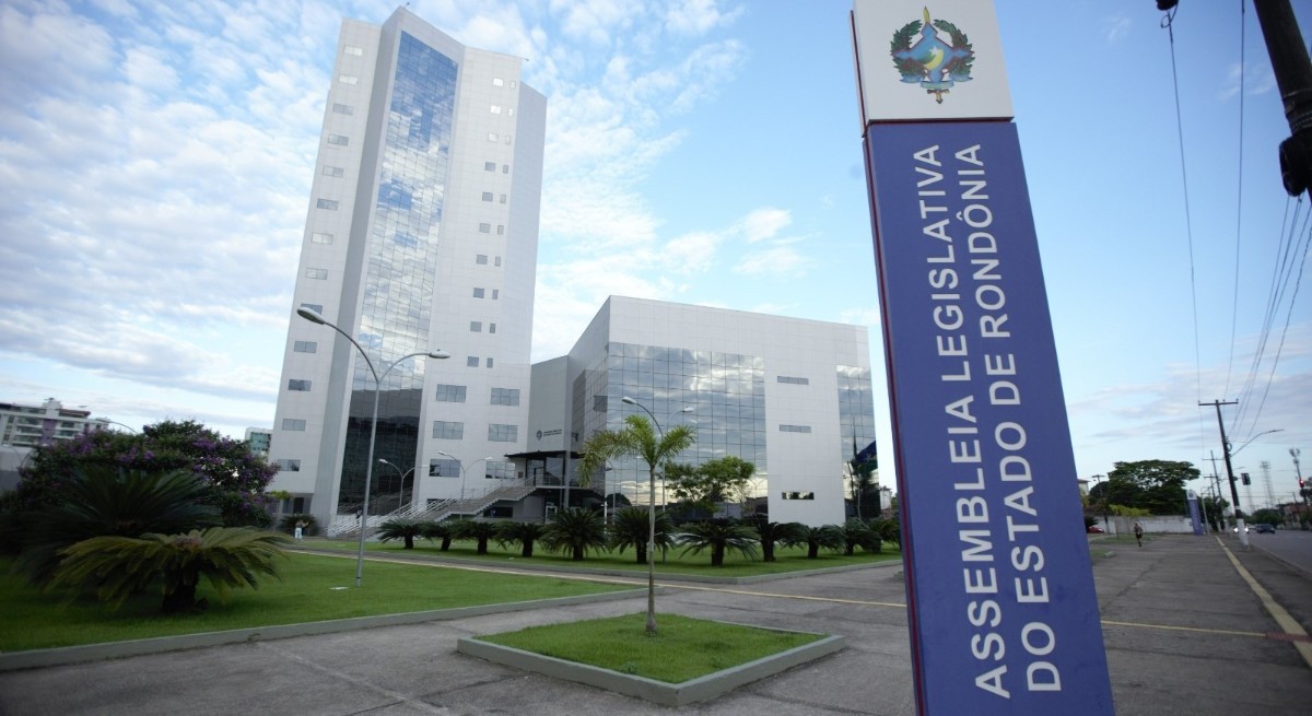 Edital do concurso da Assembleia Legislativa de Rondônia é alterado com correções em inscrições, conteúdos e estrutura das provas