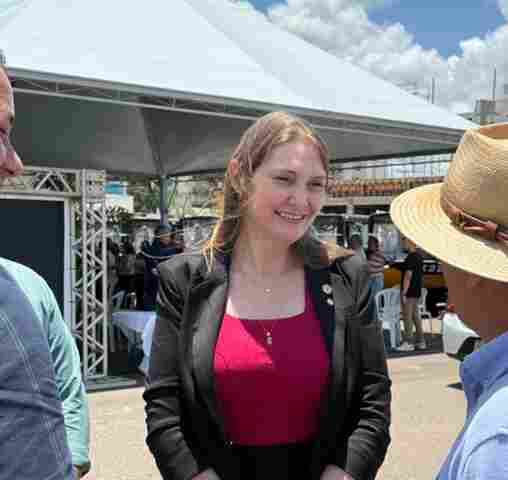 Deputada Lebrinha indica construção de salas e banheiros na escola de Costa Marques
