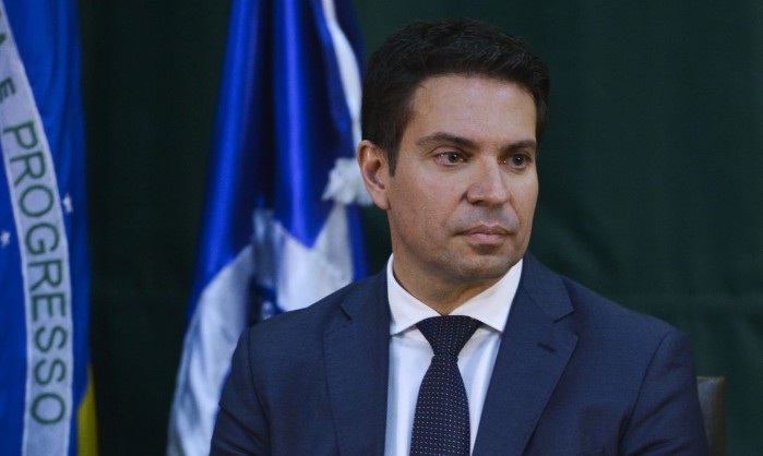 STF manda prender deputado federal Alexandre Ramagem, que fugiu para os EUA