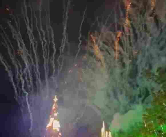 Vídeo: festa natalina da capital começa com cobrança exagerada a ambulantes e fogos de artifício com estampidos, proibidos por leis